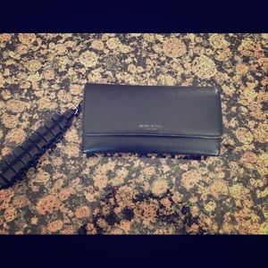 Henri Bendel Uptown Out and About Organizer Wallet